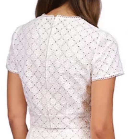 Michael Kors White Crop-Delicate eyelet detailing add a feminine finish - Picture 3 of 4